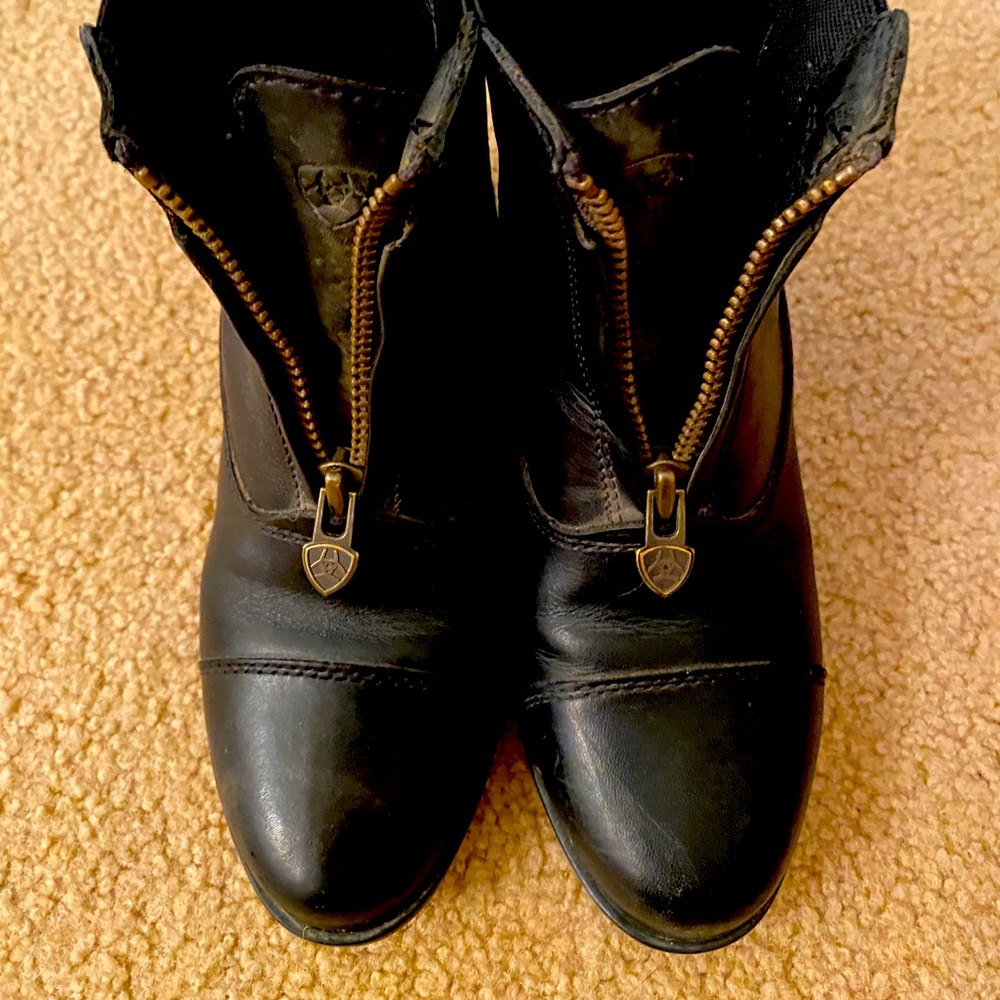 Kids equestrian riding boots